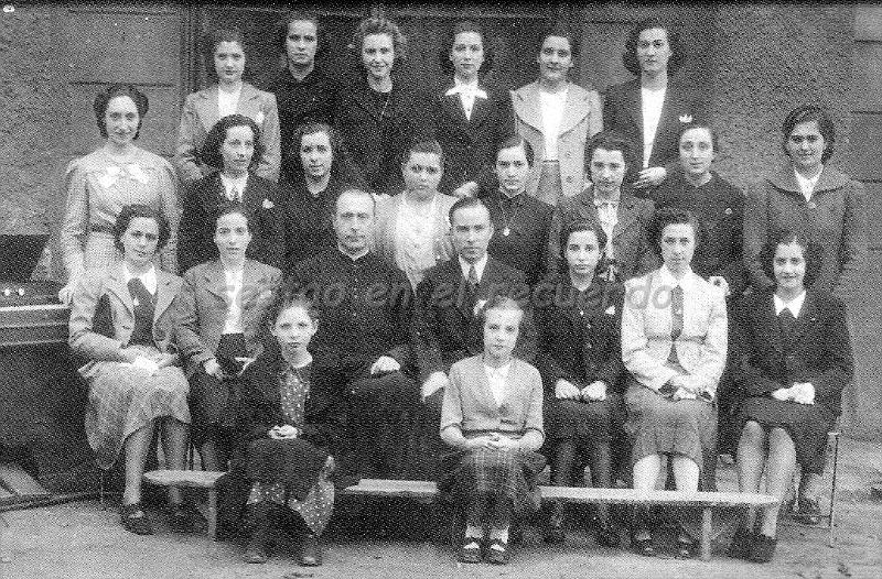 Coro de la Capilla del Patronato.1940.jpg